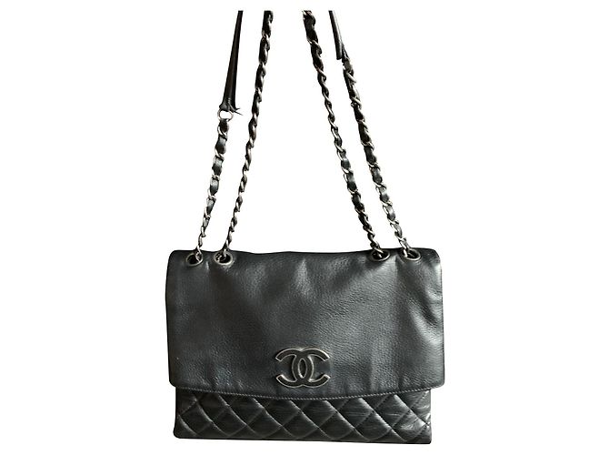 Timeless Chanel Bolsa com aba Timelles Classique Preto