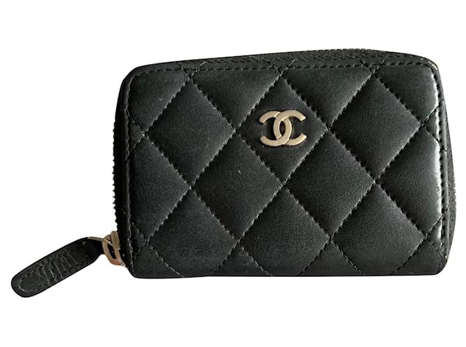 Chanel Portefeuille zippé Timeless / Classique Cuir Noir  ref.623760