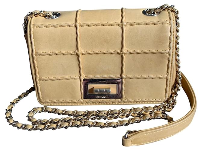Chanel 2.55 Mini crossbody bag Leather  ref.623767
