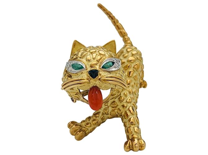 Mauboussin "Cat" brooch in yellow gold, Coral, diamonds and emeralds.  ref.624405