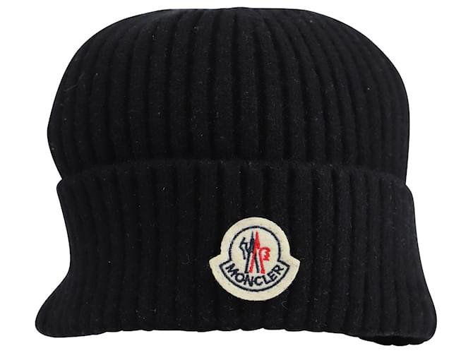 Moncler Logo Plaque Beanie Hat in Black Wool   ref.624921