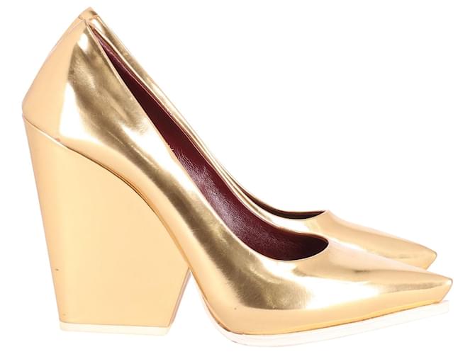 Céline Celine Pointed Toe Wedge Pumps in Gold Patent Leather Golden  ref.625078