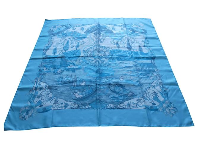 quadrado hermès sarasvati com caixa muito bom estado Azul Seda  ref.625296