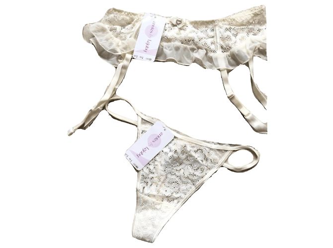 Autre Marque juntos, conjunto de lenceria Beige