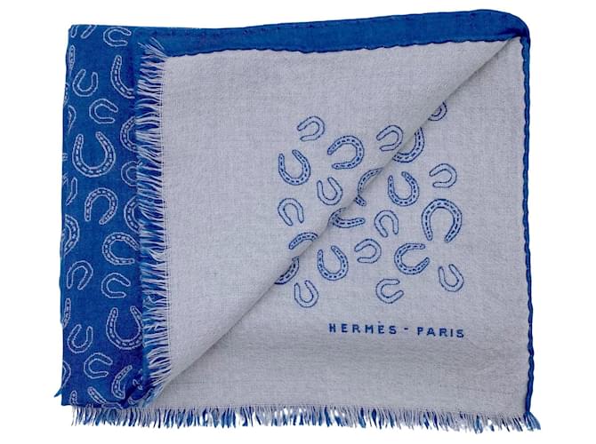 Lenço Hermès em cashmere azul e seda com estampa de ferradura Casimira Lã  ref.627229
