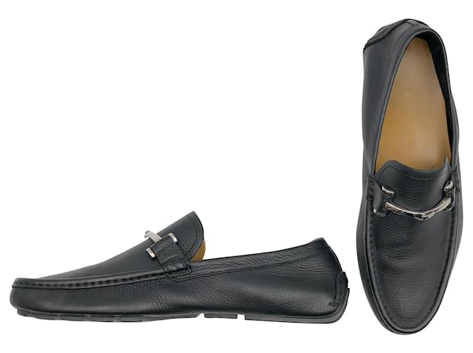 Mocasines Gucci en cuero granulado negro con hebilla plateada  ref.628019