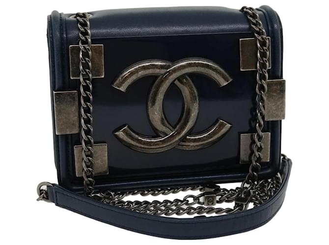 CHANEL Boy Chanel Studs Chain Shoulder Bag Lamb Skin Navy CC Auth 30945 Navy blue  ref.629071