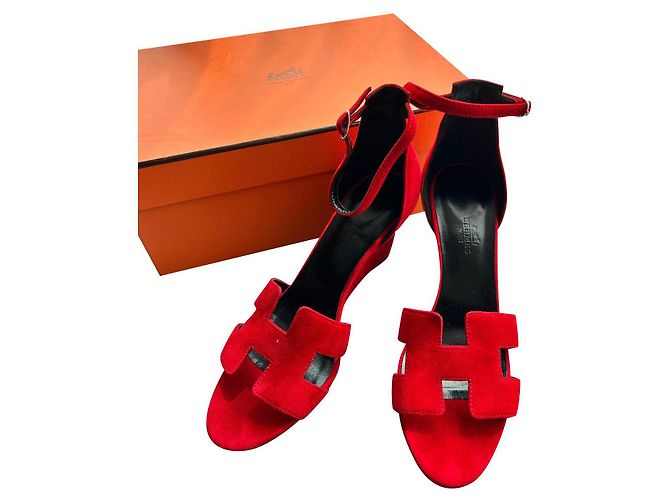 Sandale compensée Hermès Legend en rouge Hermès classique 38.5