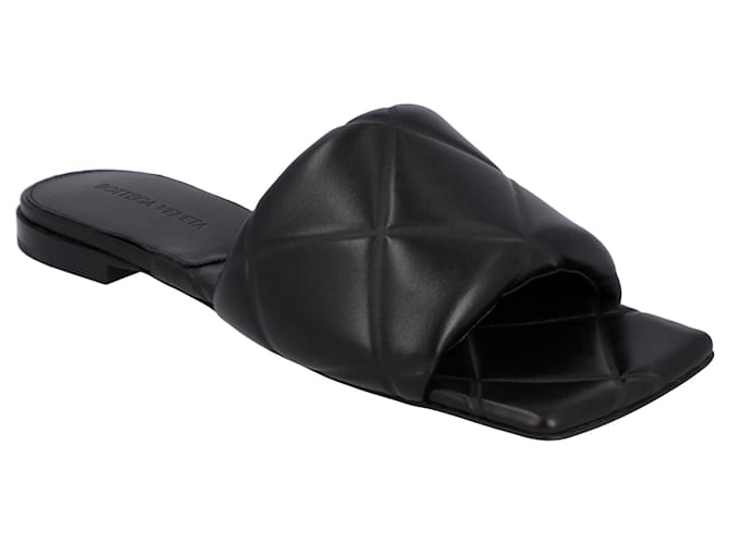 Bottega Veneta Women Rubber Lido Flat Sandal in Black Lambskin Leather  ref.629834