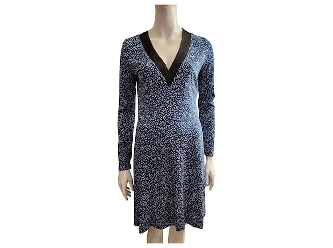 Diane Von Furstenberg DvF blaues, weißes und schwarzes Seidenkleid mit langen Ärmeln und V-Ausschnitt  ref.630677