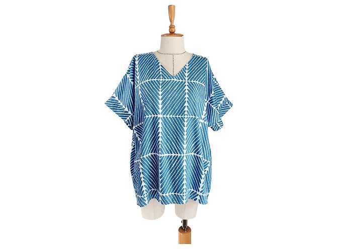 Marimekko x Uniqlo Camicetta in denim con scollo a V azzurra Bianco Blu