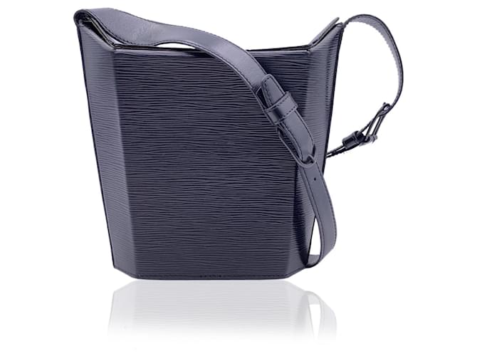 Bucket Louis Vuitton Sac seau à bandoulière Vintage en cuir épi noir Sac Seau  ref.630716