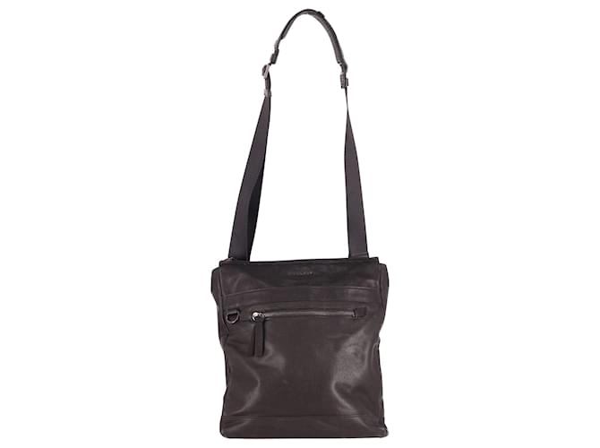 Givenchy Messenger Bag in Black Leather  ref.630936