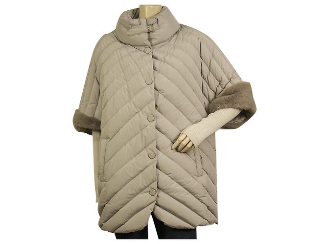 Autre Marque Casaco acolchoado acolchoado cinza Florence mode Vison pele de vison manga curta 42