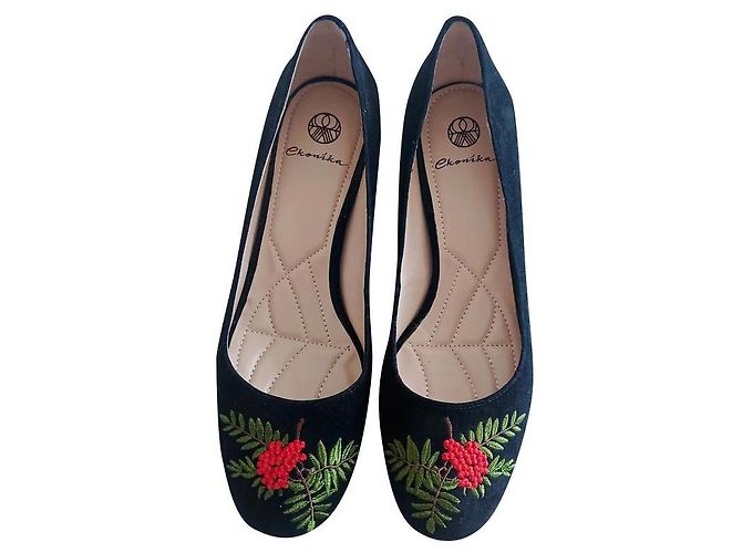 Autre Marque Chaussures avec broderie Noir