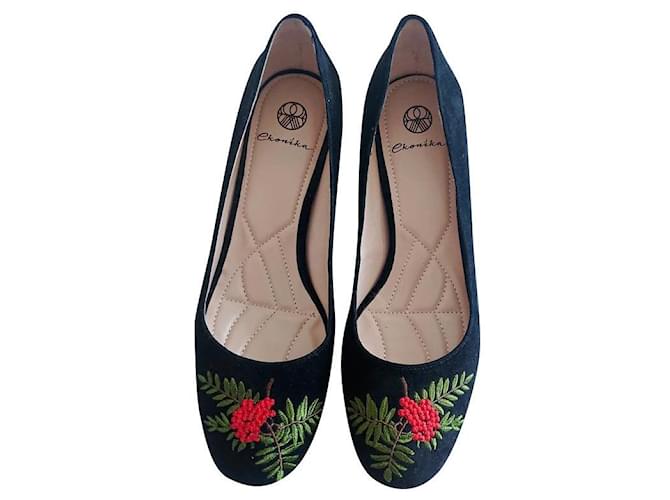 Autre Marque Shoes with embroidery Black Deerskin  ref.631740