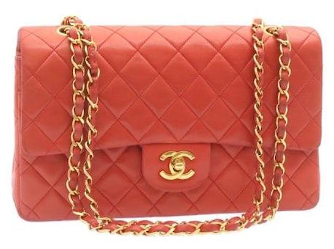 Timeless Chanel Bolsa de aba atemporal acolchoada vermelha Vermelho Couro  ref.632046