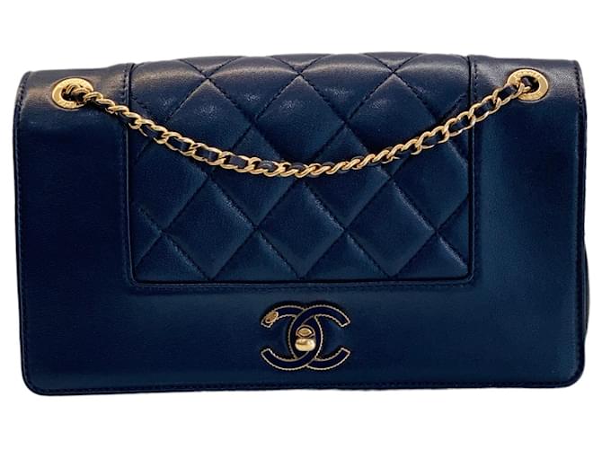 Diana Chanel Handtaschen Marineblau Leder  ref.632282