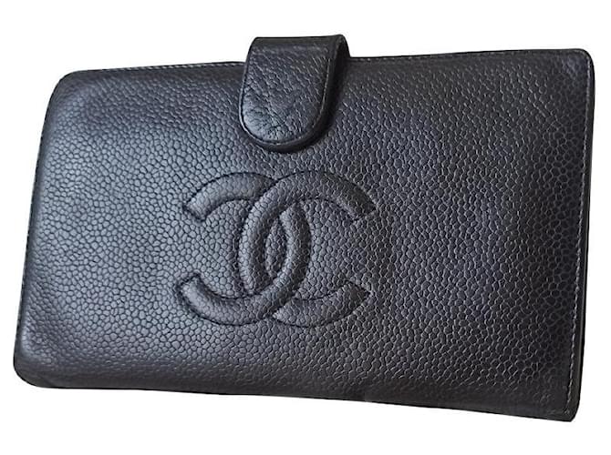 Chanel carteras Negro Cuero  ref.632290