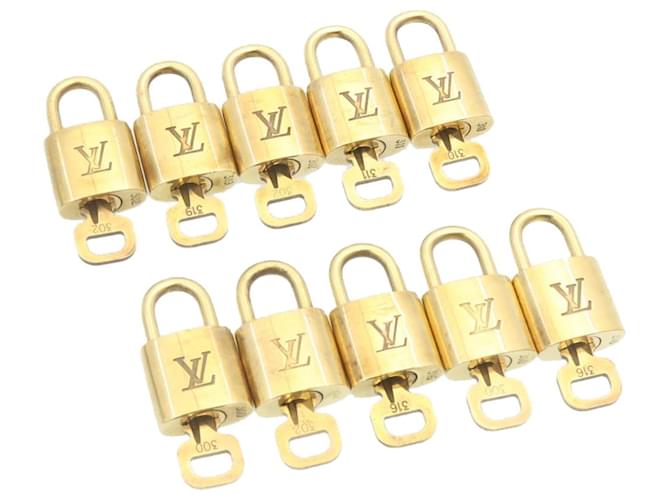 cadenas Louis Vuitton 10set Cadenas Gold Tone LV Auth am1302g Métal  ref.633485