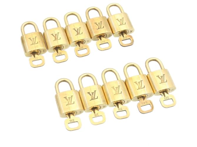 cadenas Louis Vuitton 10set Cadenas Gold Tone LV Auth am1308g Métal  ref.633489