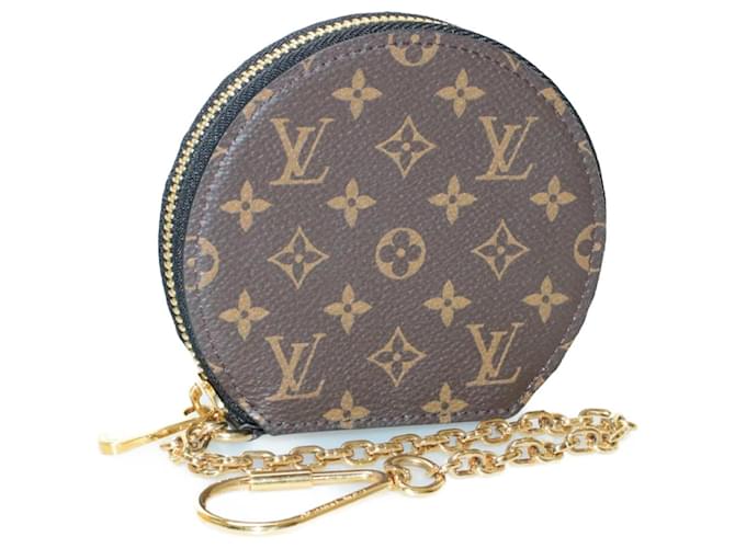 Louis Vuitton 2004 Coated Canvas Round Coin Purse - Brown Wallets,  Accessories - LOU831364 | The RealReal