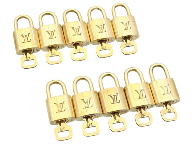 Louis Vuitton Vorhängeschloss 10Set Gold Tone LV Auth am2093G Metall  ref.634024