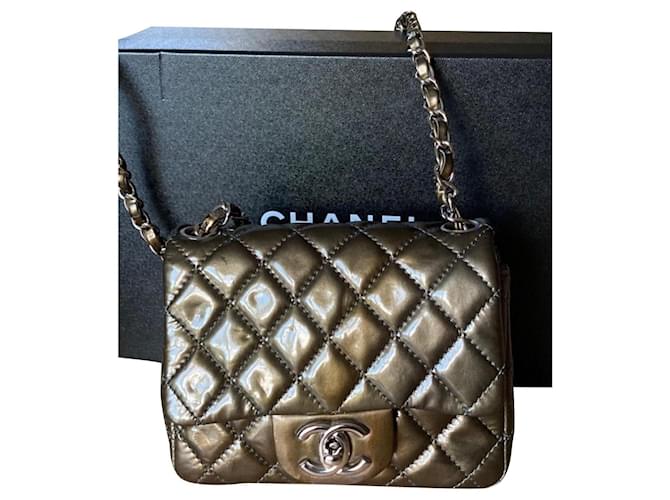 Chanel TIMELESS Khaki Leather  ref.634753