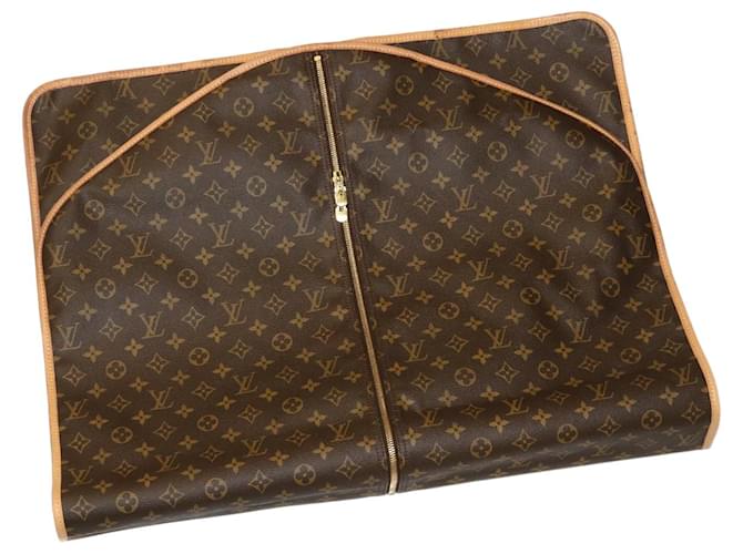 LOUIS VUITTON Monogram Garment Cover LV Auth am2726G Monogramm Leinwand  ref.635194