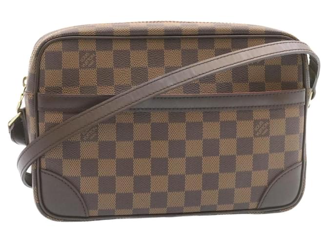 Handbags Louis Vuitton Louis Vuitton Damier Azur Saumur 30 Shoulder Bag Spo N48202 LV Auth 32766a