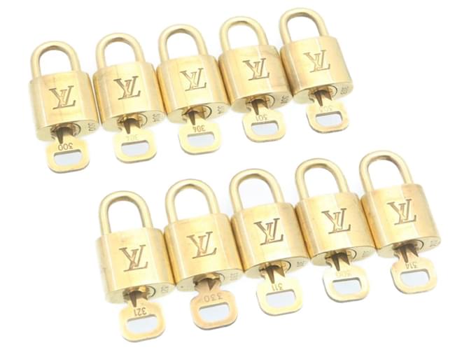Louis Vuitton Vorhängeschloss 10Set Gold Tone LV Auth cr910 Metall  ref.636678