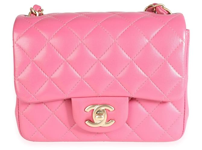 Mini sac à rabat carré classique en cuir d'agneau matelassé rose Chanel  ref.637099