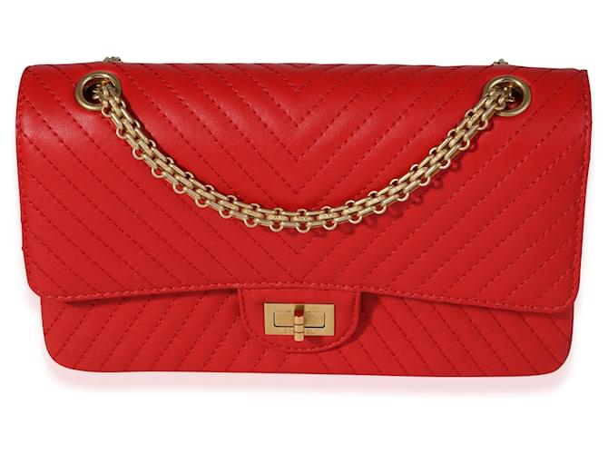 Chanel Red Chevron Quilted Chevre Leather Reissue 2.55 225 gefütterte Flap Bag Rot  ref.637287