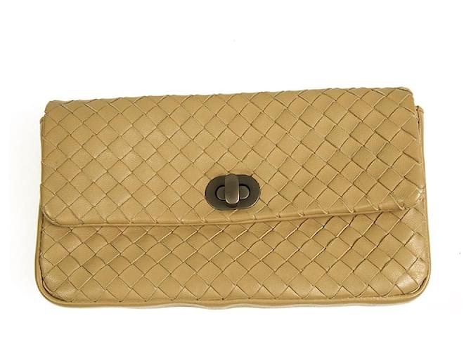 BOTTEGA VENETA Bolso de mano mini con solapa Turn-Lock de piel de napa tejida Intrecciato marrón Beige Cuero  ref.638057