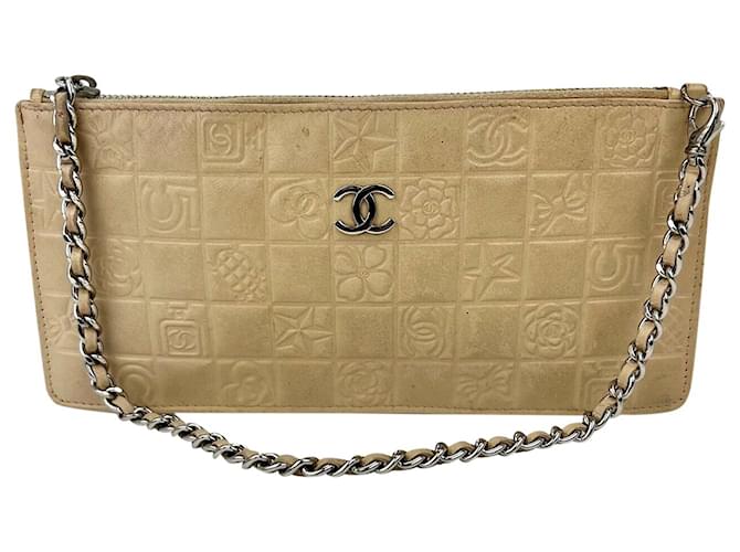 Borsa Chanel Pochette Lucky Symbols Pochette in pelle di agnello trapuntata beige Cinturino da polso C48   ref.639169