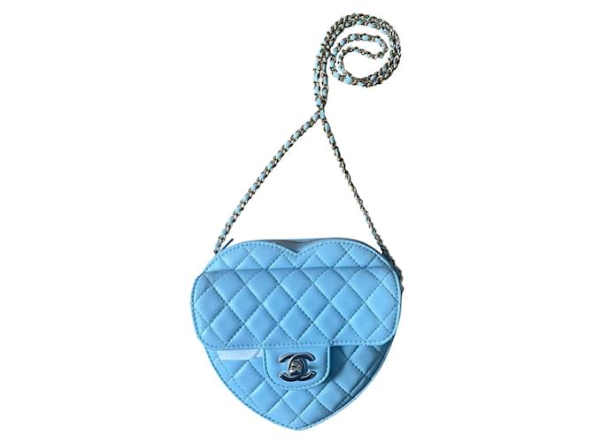 Timeless Chanel coração Azul claro Couro  ref.639362