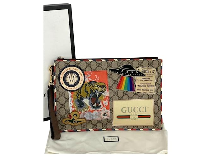 Gucci Pouch Courrier Gg Supreme Canvas Zip Pouch Beige / Ebony Bag B214  Auth Leather ref.639410 - Joli Closet