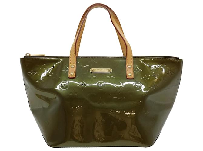 Louis Vuitton Bellevue Green Leather  ref.640146