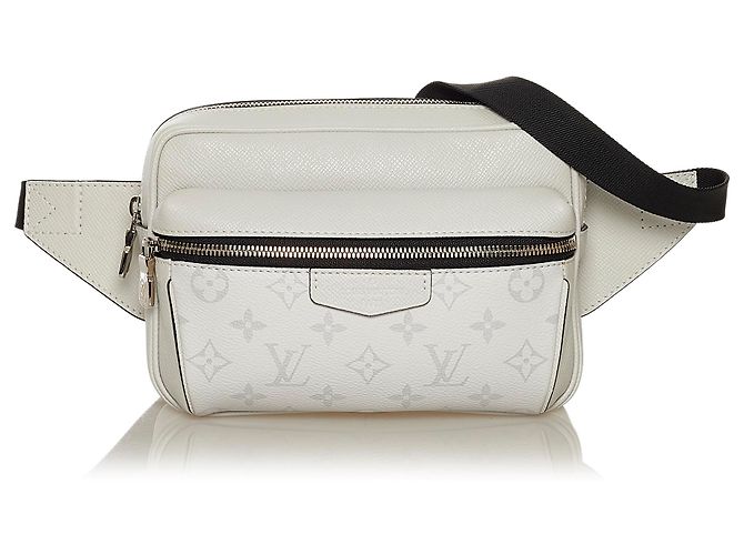 Bumbag Louis Vuitton White Monogram Taigarama Outdoor-Gürteltasche Weiß