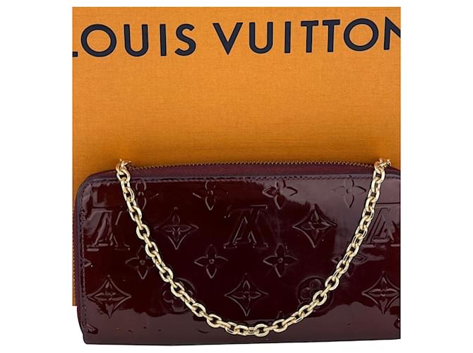 Portefeuille Louis Vuitton Zippy Vernis Monogram Amarante Leather W/ajouté chaîne A982  Cuir Violet  ref.641450