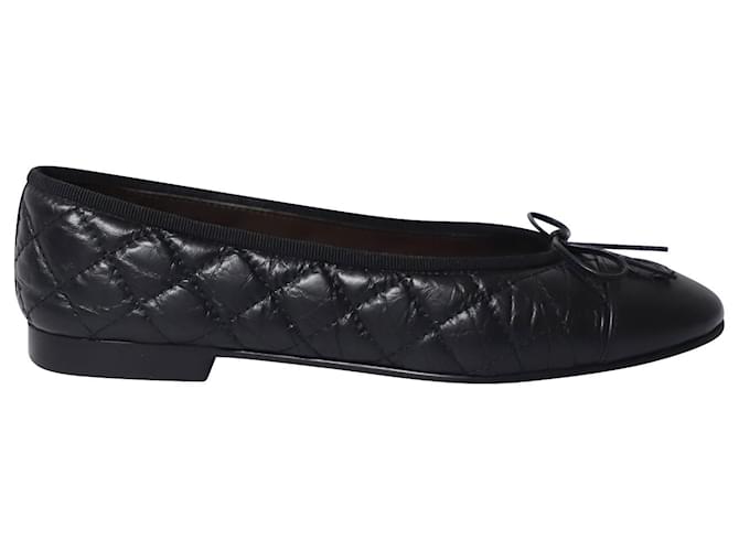 Chanel Ballerines matelassées classiques en cuir noir  ref.641625