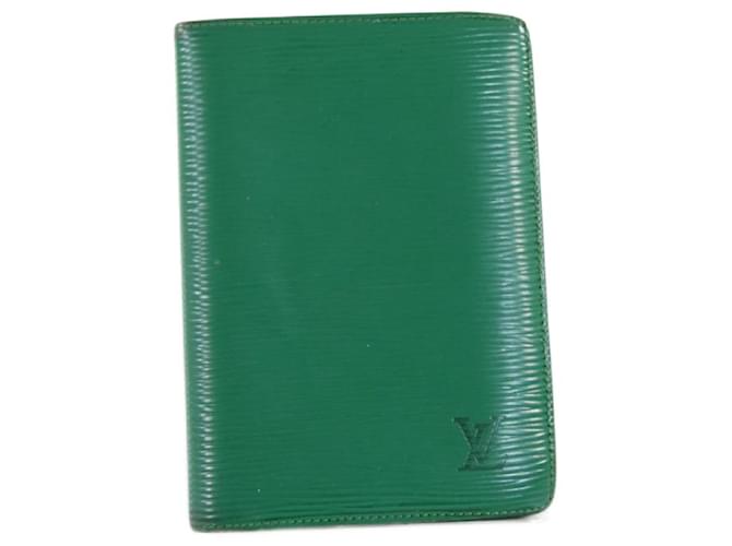 Tarjetero Louis Vuitton Verde Cuero  ref.645551
