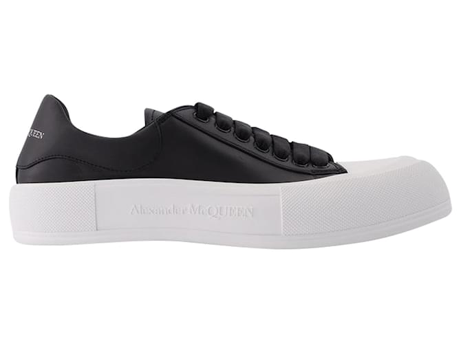 Alexander Mcqueen Deck scarpe da ginnastica in pelle nera Nero  ref.647896