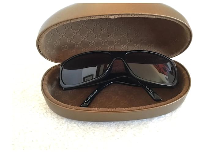 Gucci Sunglasses Black Plastic  ref.72536