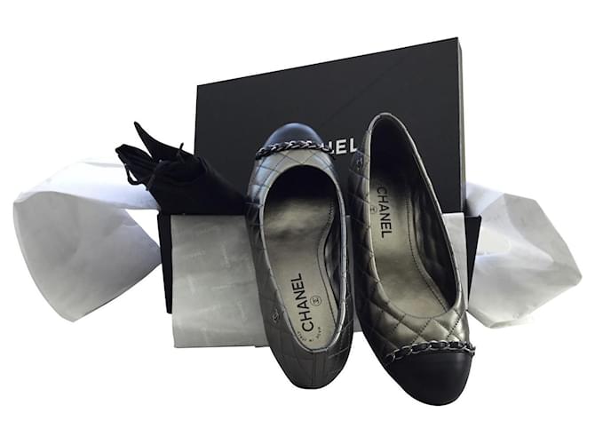 Cambon Chanel Zapatillas de ballet Gris Cuero  ref.647594