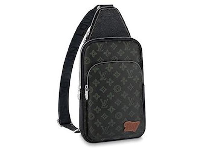 Louis Vuitton LV Avenue slingbag new Green  ref.649884