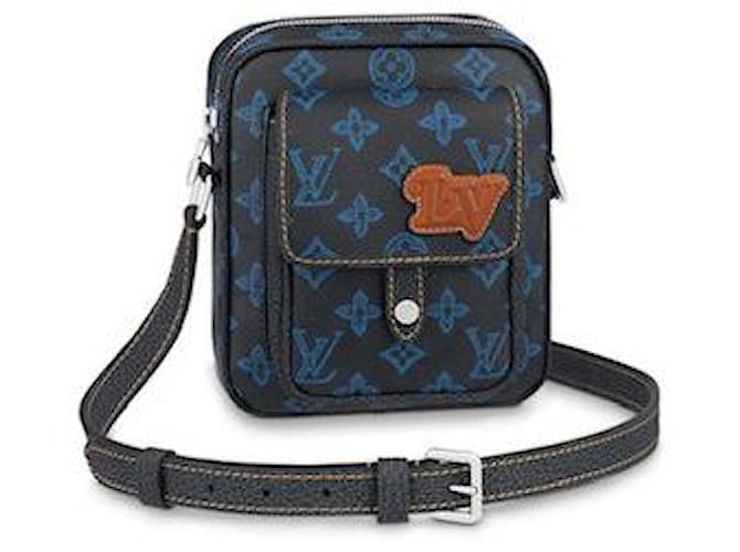 Louis Vuitton LV Christopher wearable wallet new Blue  ref.649886