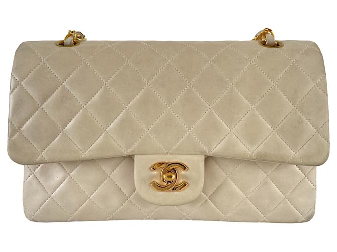 Chanel classic lined flap medium lambskin gold hardware timeless beige vintage Leather  ref.652687