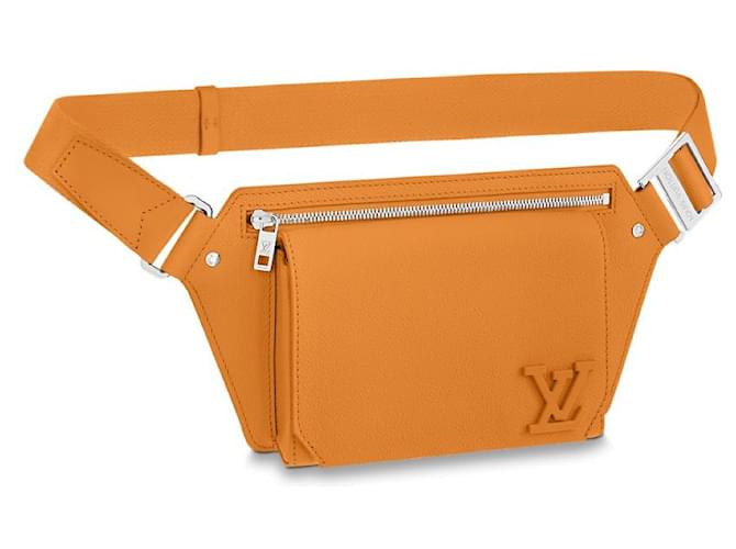 Louis Vuitton Saco de tiracolo LV Aerogram Saffron Amarelo Couro  ref.654251