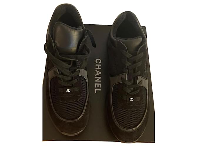 Cambon Schwarze klassische Chanel-Sneakers Kalbähnliches Kalb Tuch  ref.656498